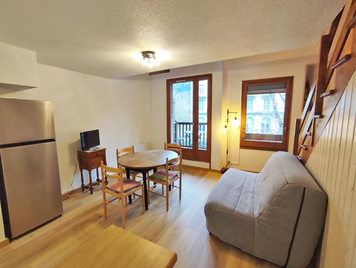 شقة Reves De Montagne, T2 Bis, Luchon, Wifi, Parking Gratuit, 4 Personnes Bagnères-de-Luchon المظهر الخارجي الصورة